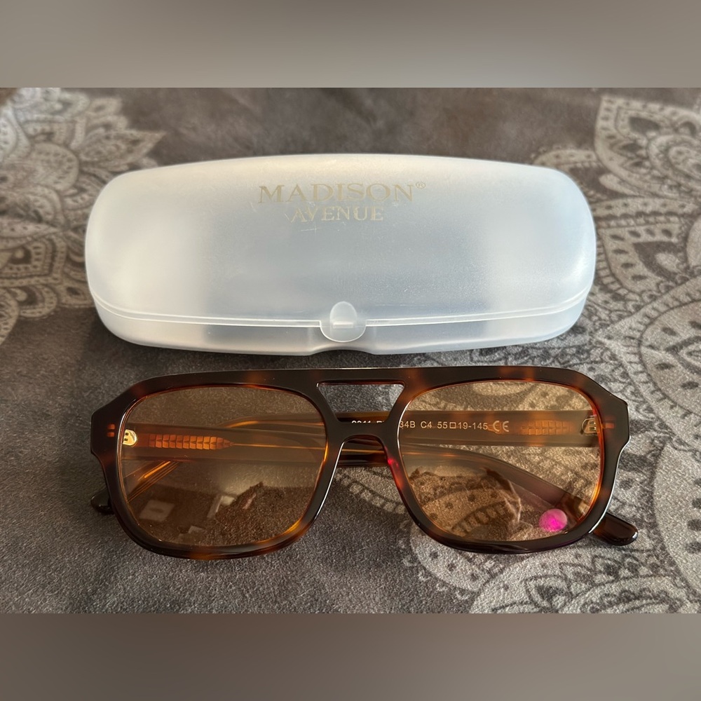 Madison Avenue Tortoise DIXIE CARTER Sunglasses